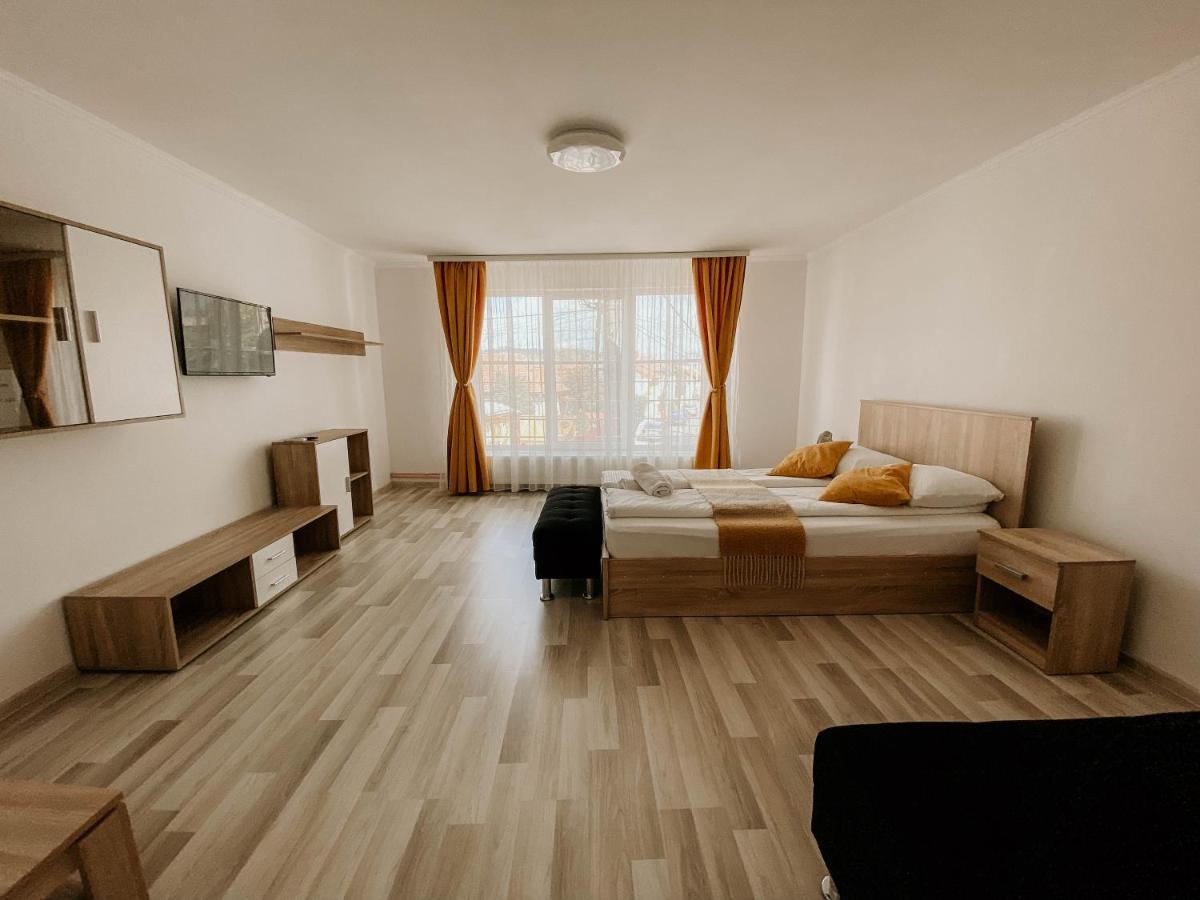 Paulaapartment&Rooms 오라데아 외부 사진